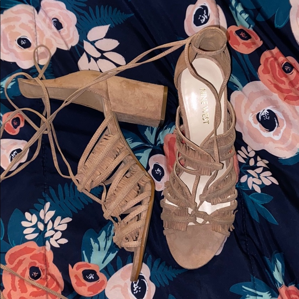 Nine West suede short block hills - Picture 3 of 4